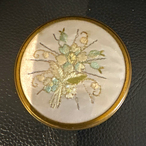 Small round hinged gold tone - small, gold-tone