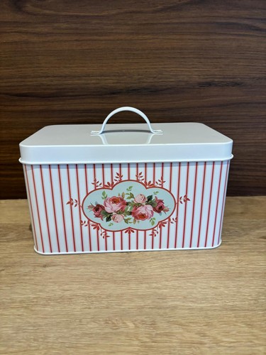 Decorative metal storage box
