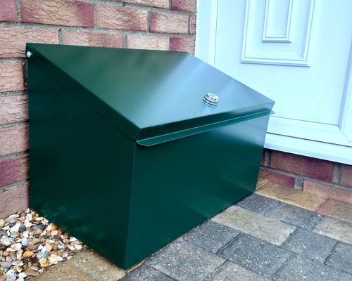 Lockable metal parcel delivery - lockable,