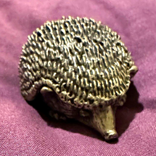 Small pewter metal hedgehog - small,