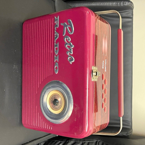 Retro radio shaped - radio, radio-shaped